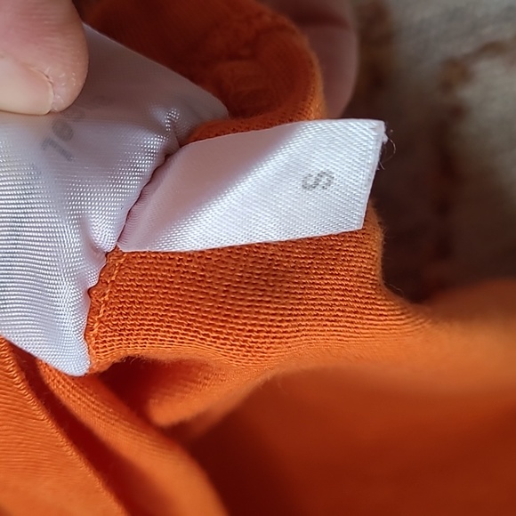 Reformation Crop T-Shirt - Picture 4 of 8